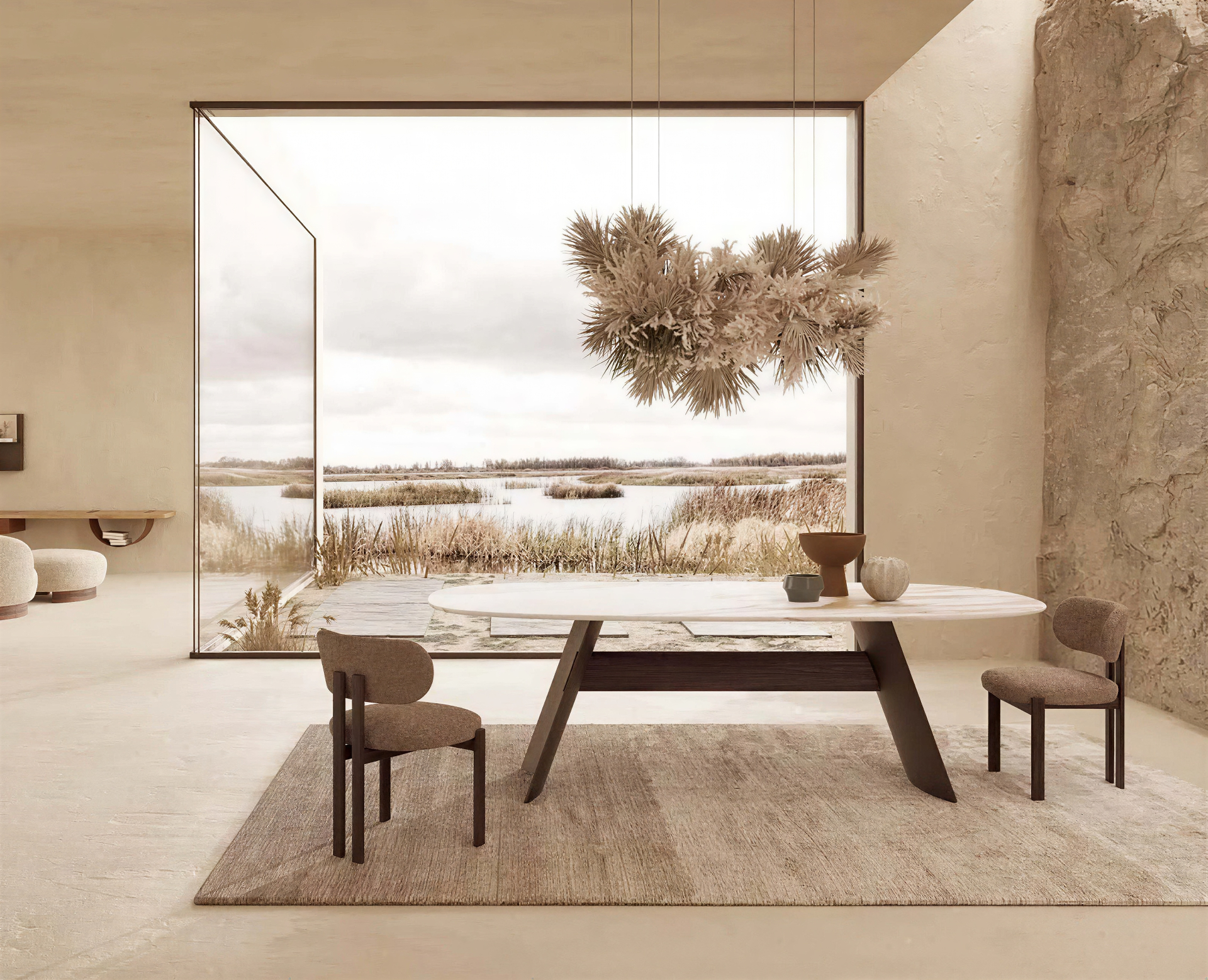 Sala da pranzo con tavolo ovale in marmo